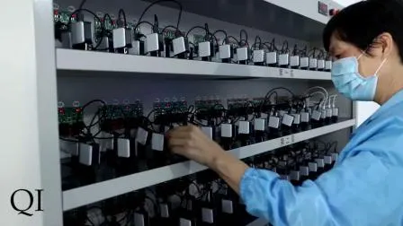 Portable Charging Station Wireless Charger with Night Light Alarm Clock Temperature Display 52mm Bt Speakers 18650 Battery 