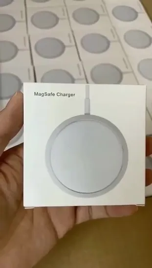 Factory 15W Magnetic Magsafe Wireless Charger for iPhone12 Fast Charger 